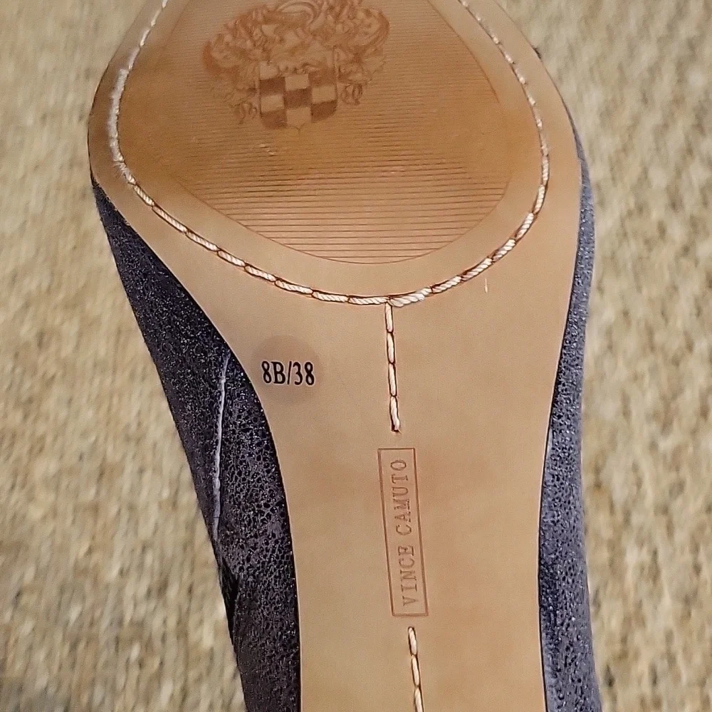 VINCE CAMUTO gray and black leather sparkle bootie shoes.  Size is 8 or 38.